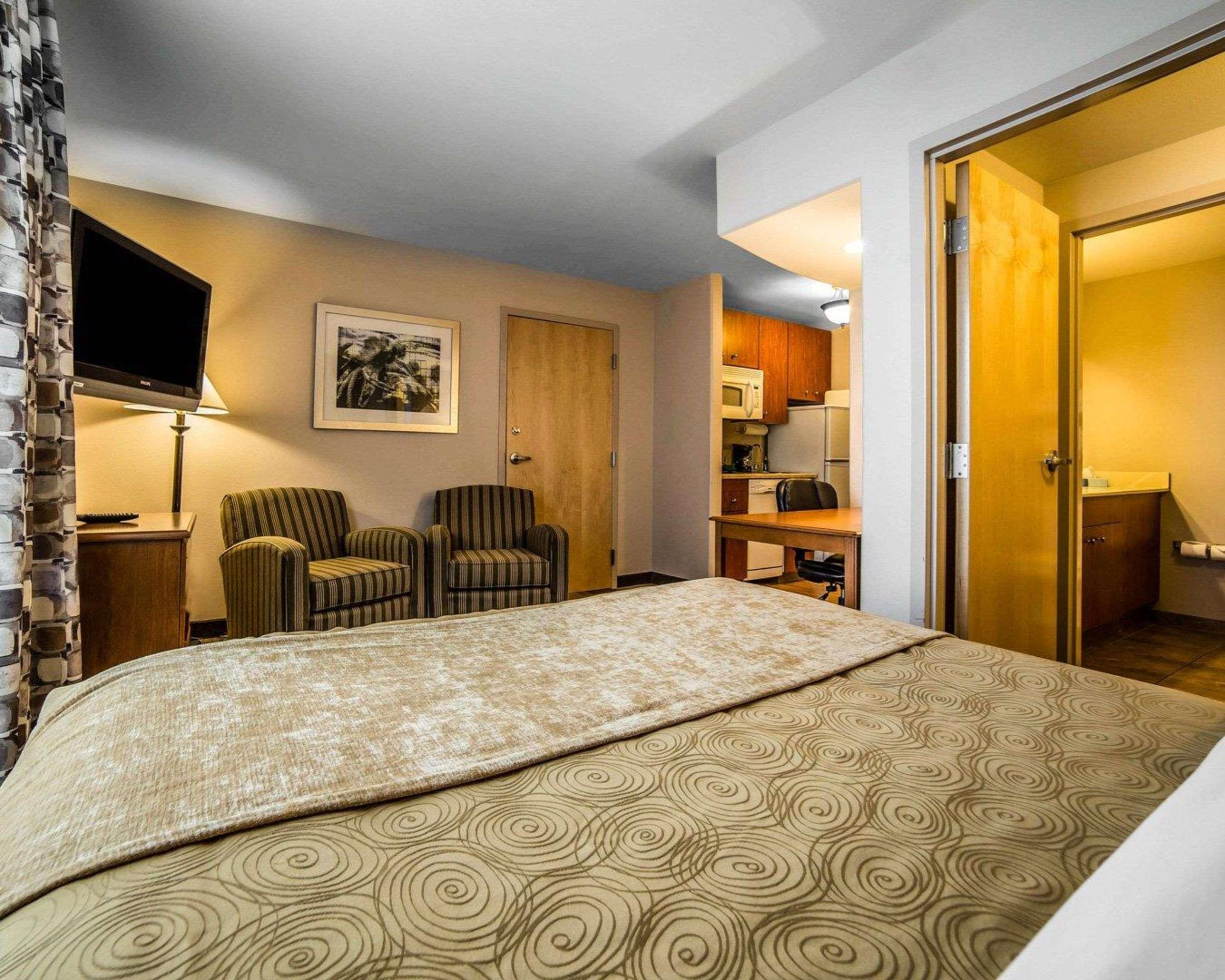 Mainstay Suites Casper Luaran gambar