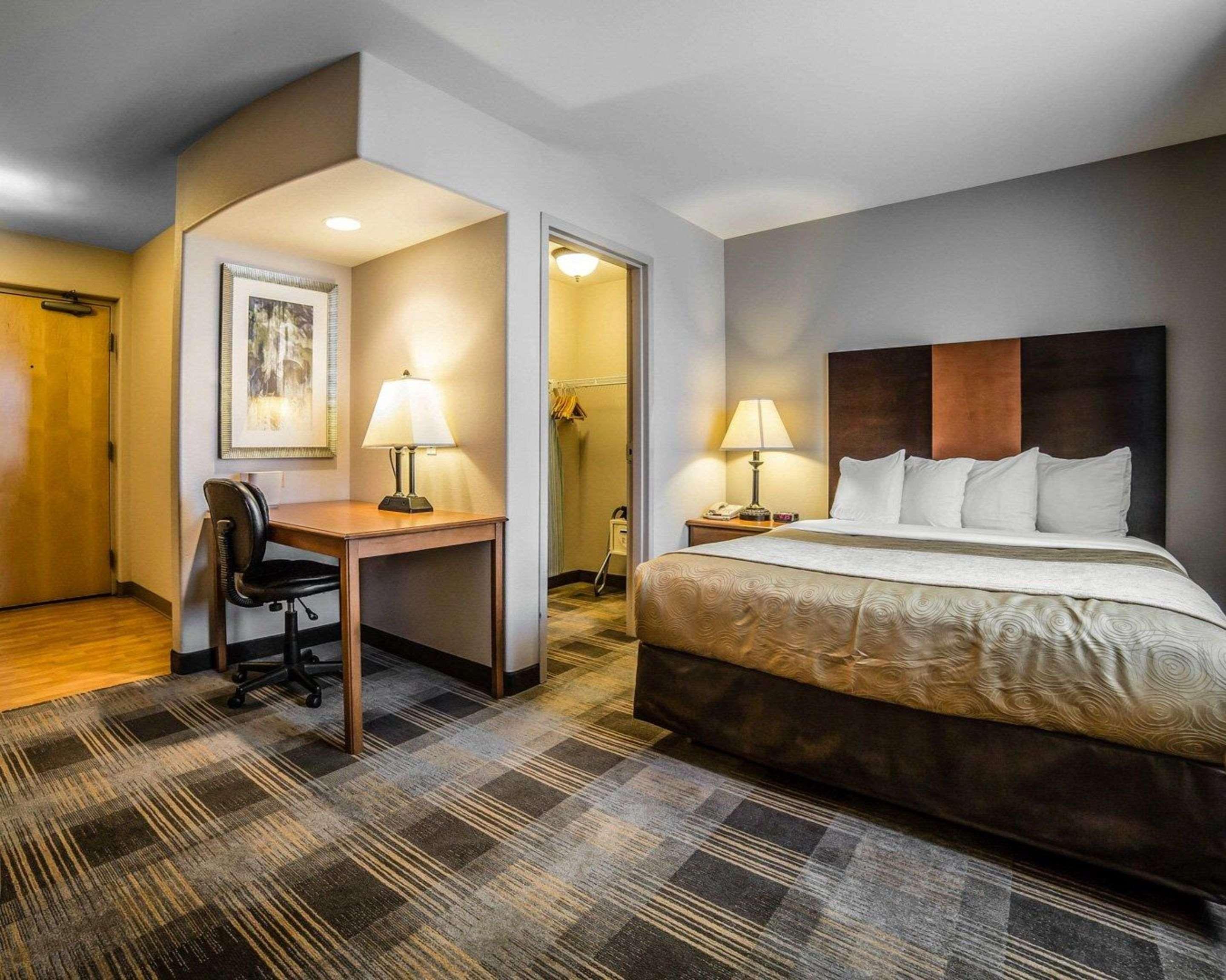 Mainstay Suites Casper Luaran gambar